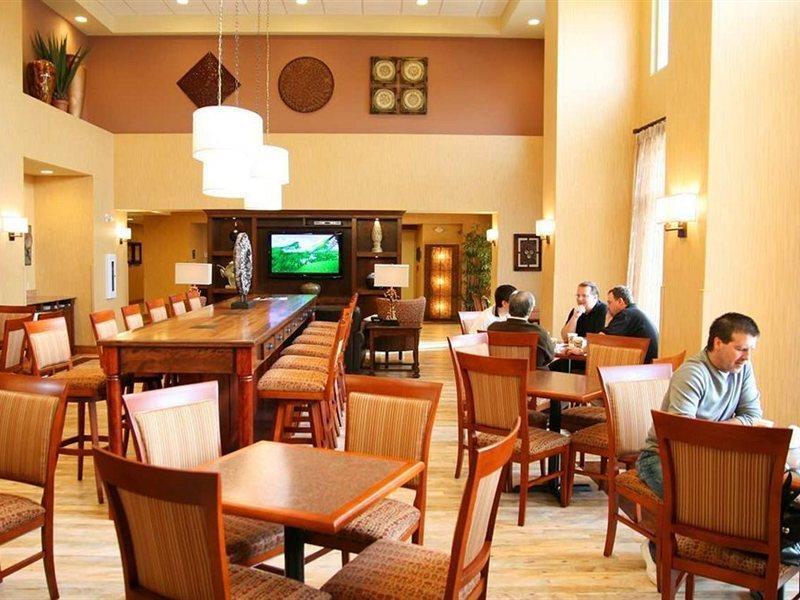 蒙克顿希尔顿恒庭套房酒店 蒙古顿 外观 照片